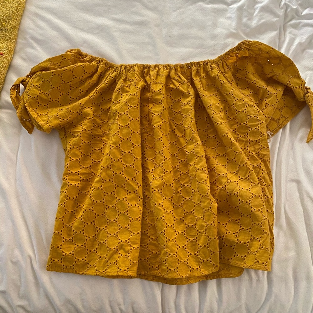 Off the shoulder eyelet top -XXL NWT